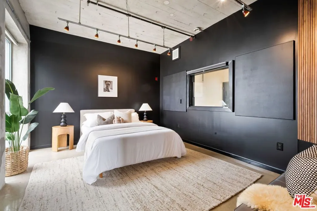 825 E 4th Street 310, Los Angeles, California 90013 home-pic-15